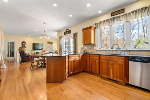 53 Forest Dr, Holden, MA 01520 photo 6