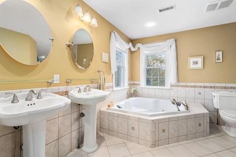 53 Forest Dr, Holden, MA 01520 photo 16