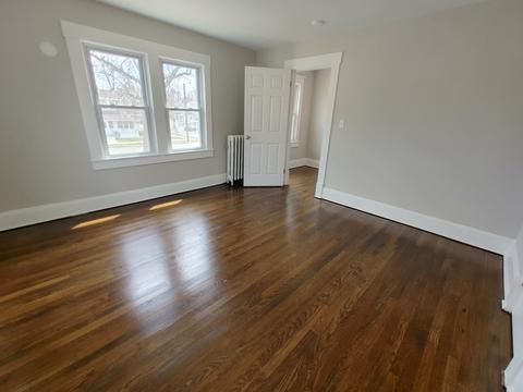 154 Phoenix Ter, Springfield, MA 01104 photo 23