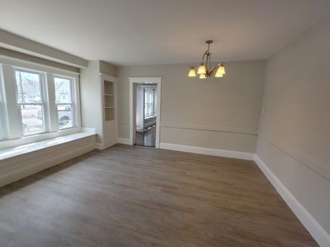 154 Phoenix Ter, Springfield, MA 01104 photo 8