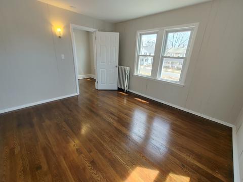 154 Phoenix Ter, Springfield, MA 01104 photo 25