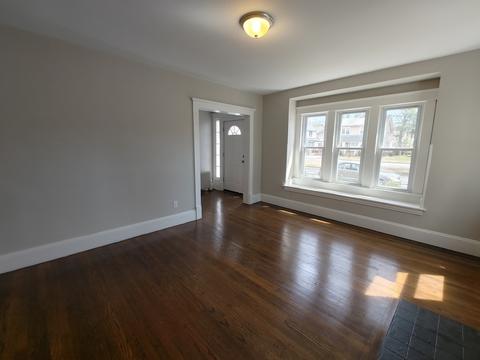 154 Phoenix Ter, Springfield, MA 01104 photo 11