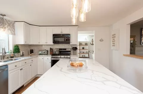 30 Fellows St, Danvers, MA 01923 photo 16