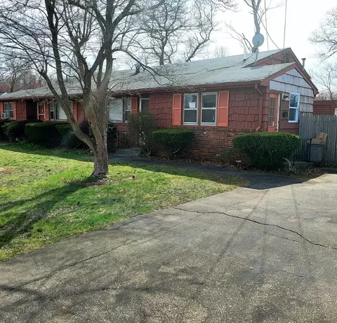 30 Decota Dr #B, Randolph, MA 02368