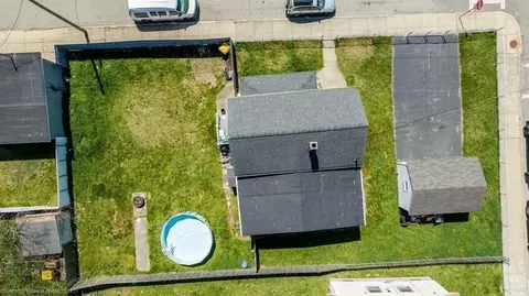 276 Beattie St, Fall River, MA 02723 photo 6