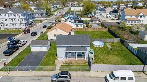 276 Beattie St, Fall River, MA 02723 photo 7