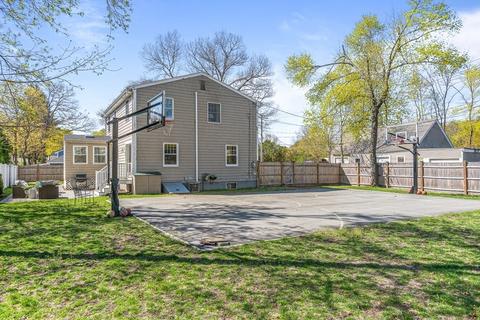 95 Renwick Rd, Wakefield, MA 01880 photo 3