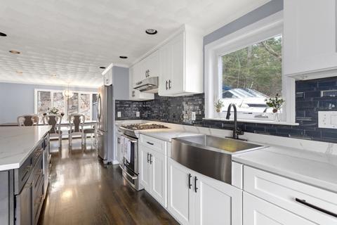 49 Great Woods Rd, Saugus, MA 01906
