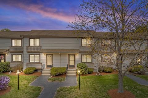 489 Turnpike St #3-3, Easton, MA 02375