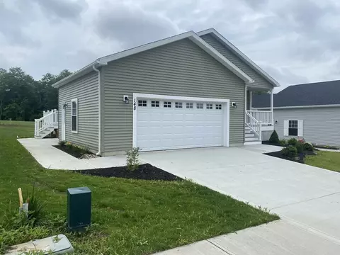 148 Freedom Trl, Westfield, MA 01085
