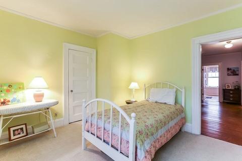 98 Bellevue Ave, Springfield, MA 01108 photo 23
