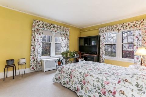 98 Bellevue Ave, Springfield, MA 01108 photo 24