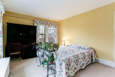 98 Bellevue Ave, Springfield, MA 01108 photo 25
