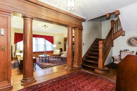 98 Bellevue Ave, Springfield, MA 01108 photo 9