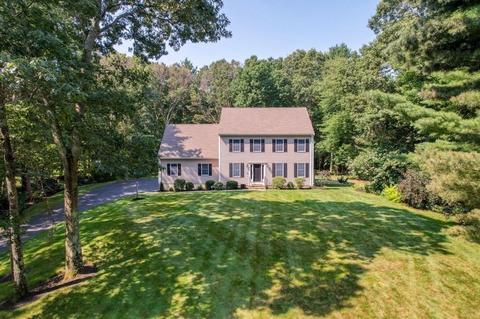916 Washington St, Franklin, MA 02038