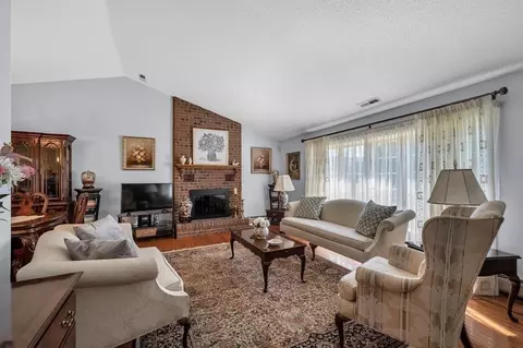 60 Campbell Dr, Easthampton, MA 01027 photo 6
