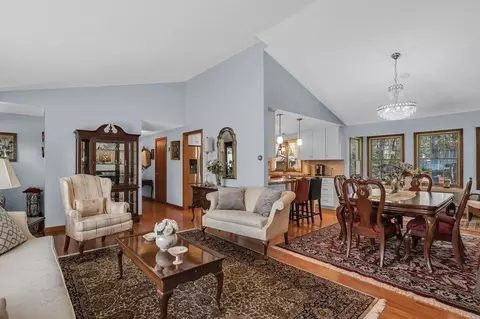 60 Campbell Dr, Easthampton, MA 01027 photo 8