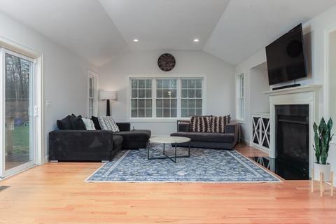 56 Chapman, Dunstable, MA 01827 photo 12