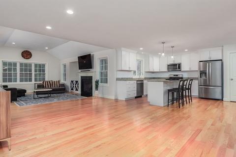 56 Chapman, Dunstable, MA 01827 photo 9