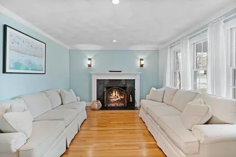 1012 Greendale Ave, Needham, MA 02492 photo 16