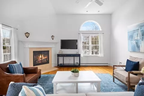 1012 Greendale Ave, Needham, MA 02492 photo 5
