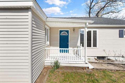 23 Burroughs Rd, North Reading, MA 01864