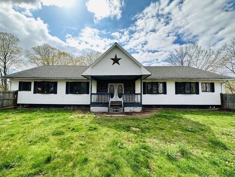 488 Main St, Hardwick, MA 01037 photo 1