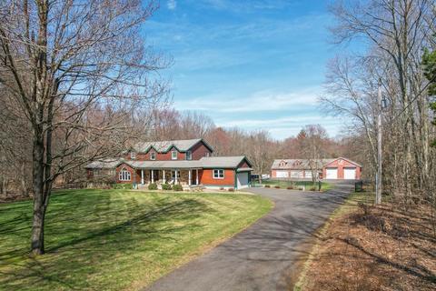 167 Taylor St, Granby, MA 01033