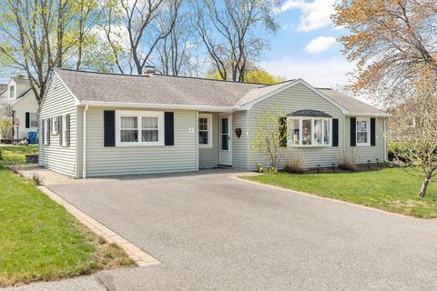 6 Bancroft St, Waltham, MA 02451
