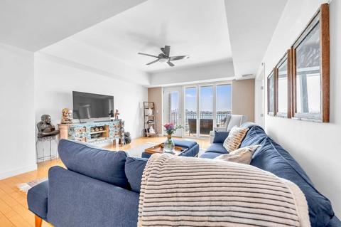 550 Pleasant St #410, Winthrop, MA 02152