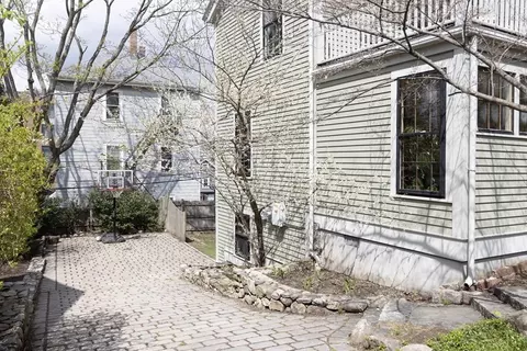 141 Walnut St, Brookline, MA 02445 photo 13