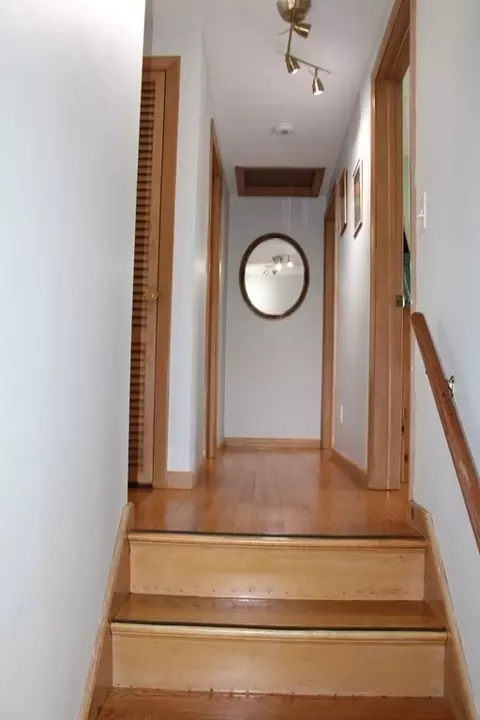 295 Draper St, Springfield, MA 01108 photo 18