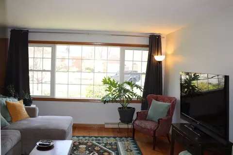 295 Draper St, Springfield, MA 01108 photo 10