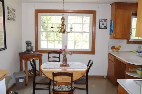295 Draper St, Springfield, MA 01108 photo 5