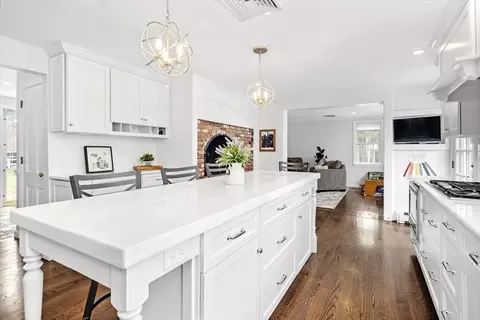 27 Wanders Dr, Hingham, MA 02043 photo 6