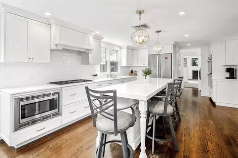 27 Wanders Dr, Hingham, MA 02043 photo 4