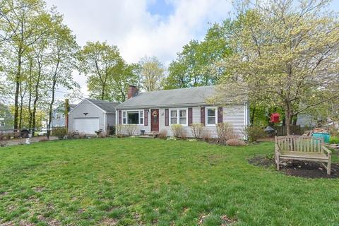 38 Spring St, Plainville, MA 02762 photo 2