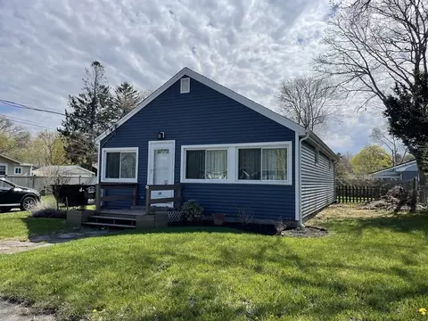 26 Wenonah Rd, Wareham, MA 02532 photo 3