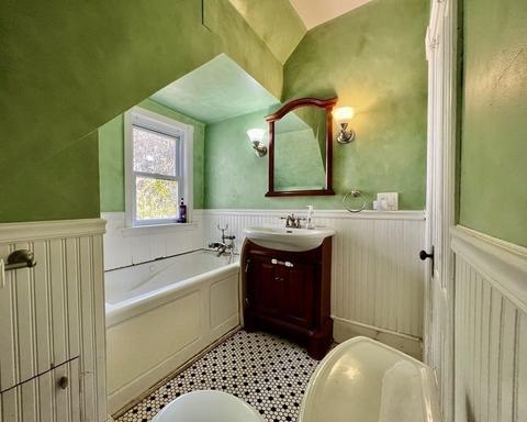 24 Maple St, Orange, MA 01364 photo 11