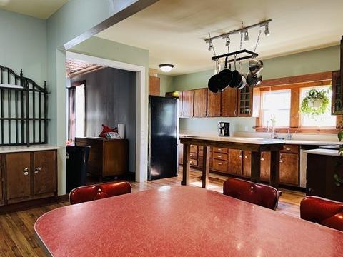 24 Maple St, Orange, MA 01364 photo 5