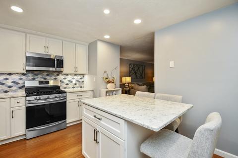 80 Walnut St #404, Canton, MA 02021 photo 4