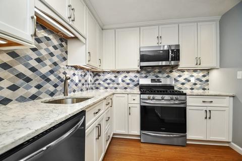 80 Walnut St #404, Canton, MA 02021 photo 9