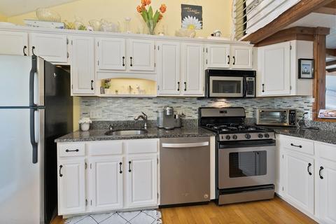 384 Main St #6, Gloucester, MA 01930 photo 12