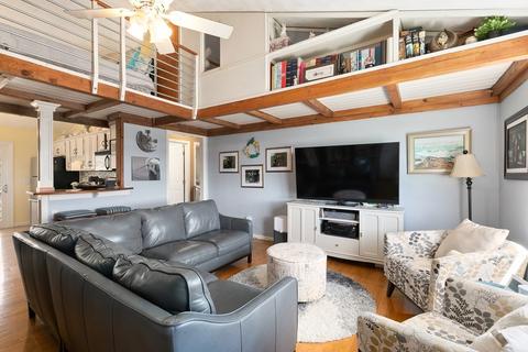 384 Main St #6, Gloucester, MA 01930 photo 3