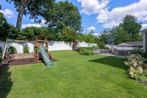 32 Briarwood Cir, Needham, MA 02494 photo 25