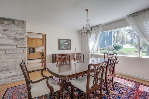 18 Apache Trl, Arlington, MA 02474 photo 8