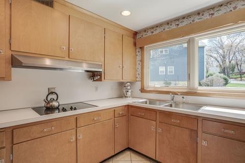 18 Apache Trl, Arlington, MA 02474 photo 12