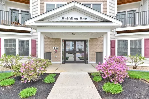 360 Andover St #1210, Danvers, MA 01923 photo 1