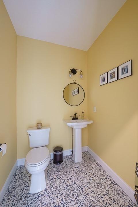 176 Blackstone St, Mendon, MA 01756 photo 5