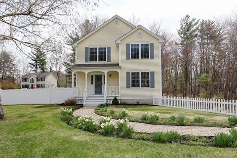 24 Morningside Dr, Derry, NH 03038